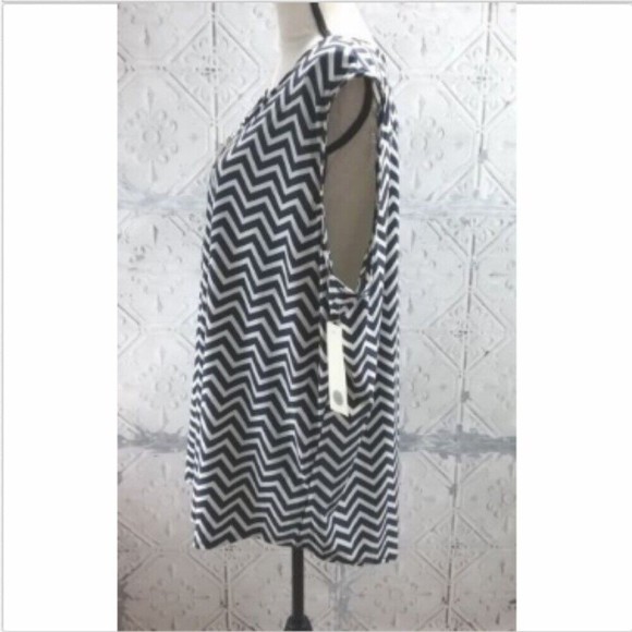 Tacera Tank Top Sleeveless Shirt Navy Blue Chevron Size 3X NWT - Picture 3 of 6